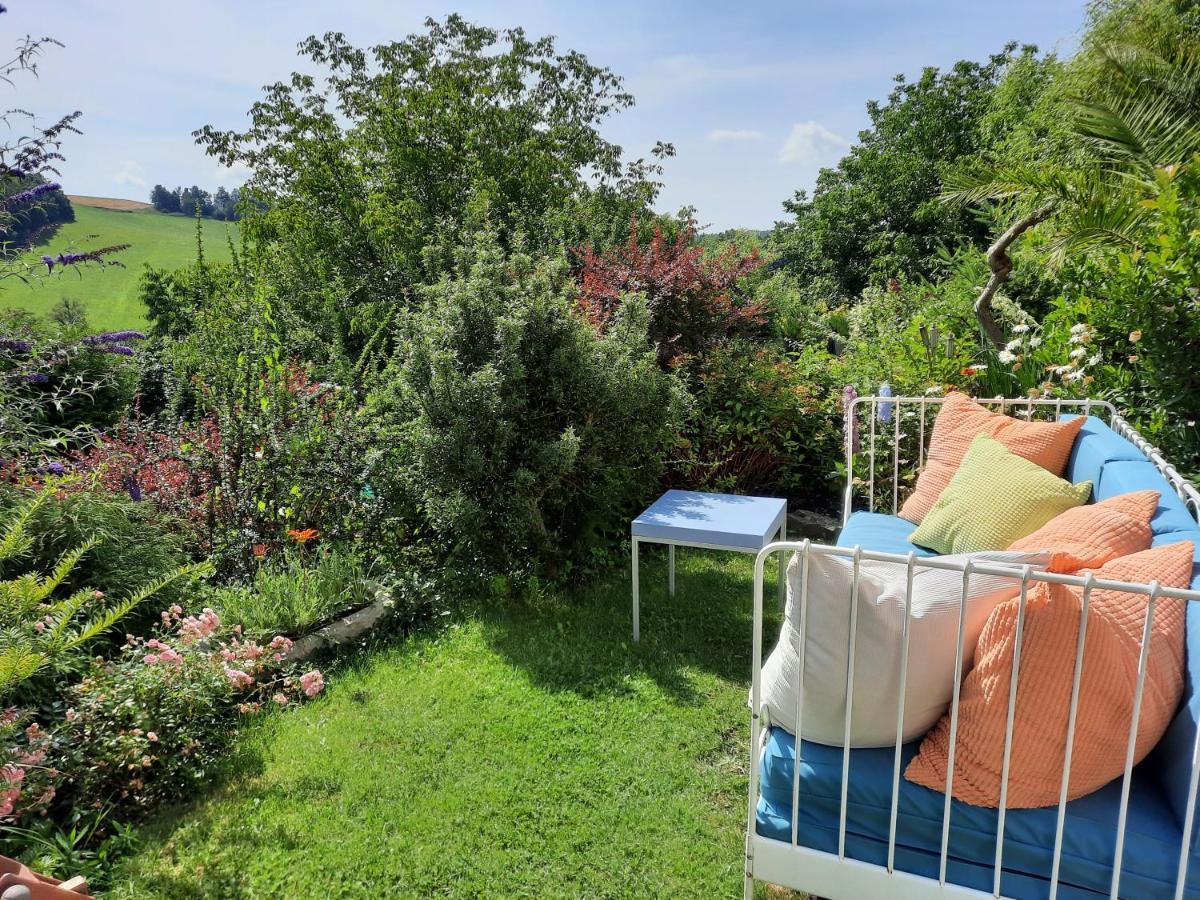 Penzion Zahrada Nad Rekou, Restaurace A Kavarna - Parkovani Gratis Zlatá Koruna 외부 사진